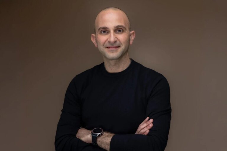 The success story of a Lebanese doctor in Canada… Wael Hanna shines in the world of medical innovation