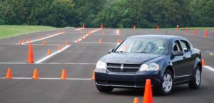 Syndicate of Owners of Driving Education Offices: Accepting any amendment to Resolutions 821 and 825 is subject to the Labor Law