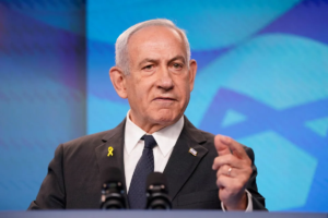 “The people were divided to remain”… Netanyahu’s former advisor reveals what she saw up close