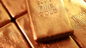 Gold price forecasts: warnings of expected market fluctuations